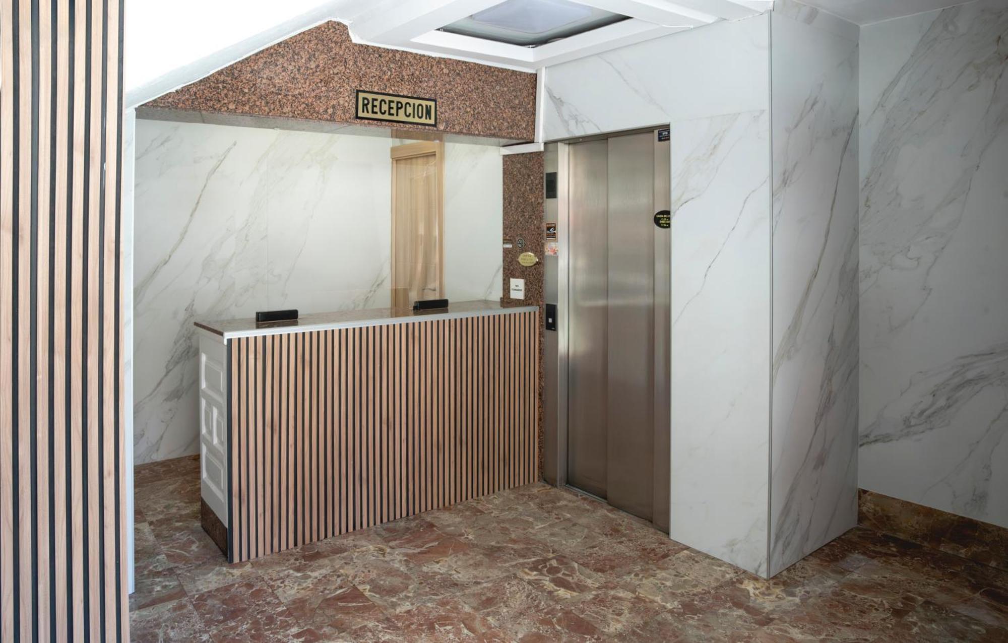 Hotel Pedro Torres Cuenca  Extérieur photo