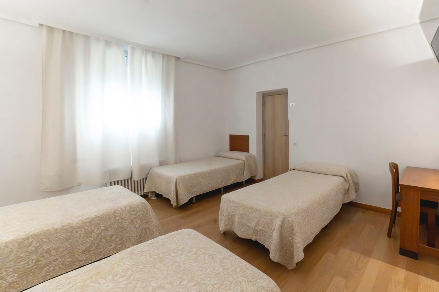 Hotel Pedro Torres Cuenca  Extérieur photo
