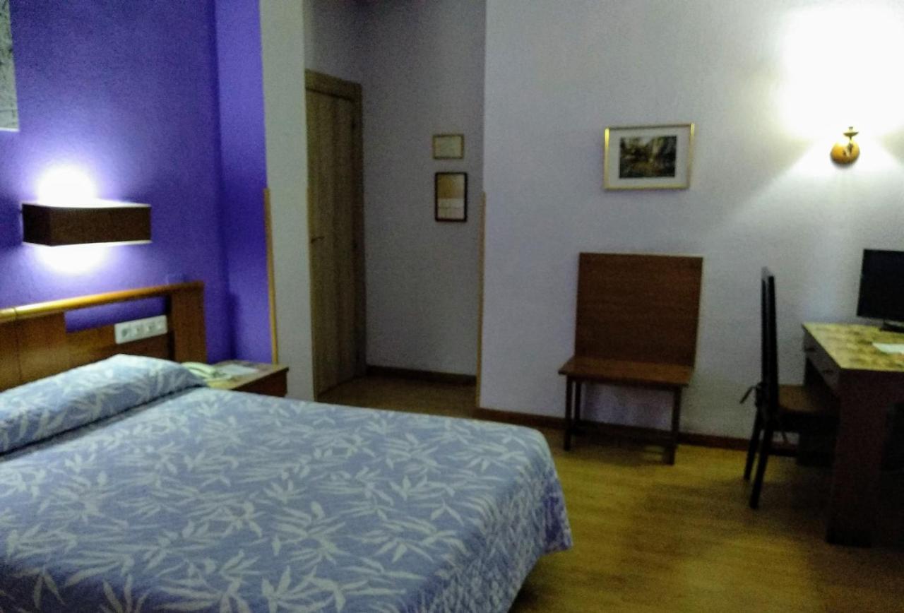 Hotel Pedro Torres Cuenca  Extérieur photo