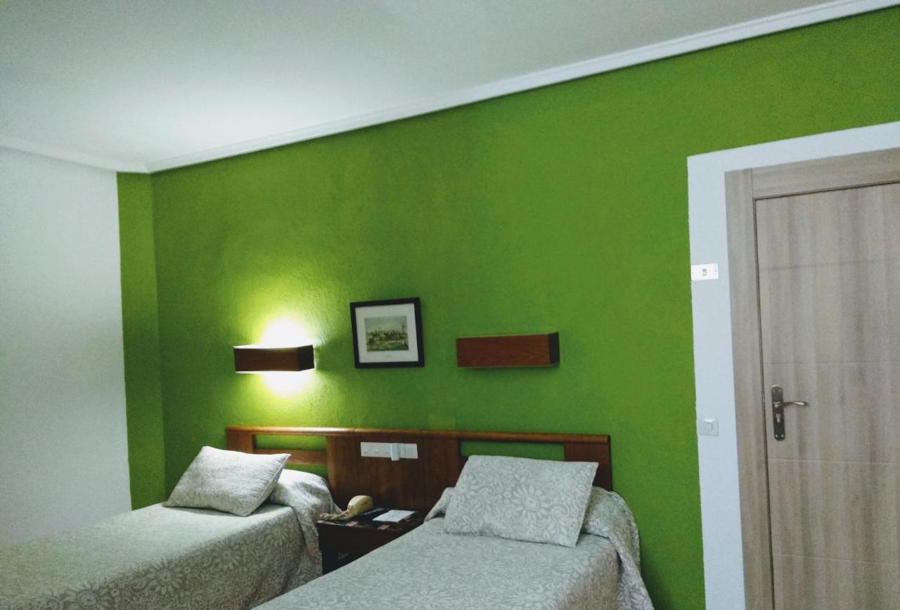 Hotel Pedro Torres Cuenca  Extérieur photo