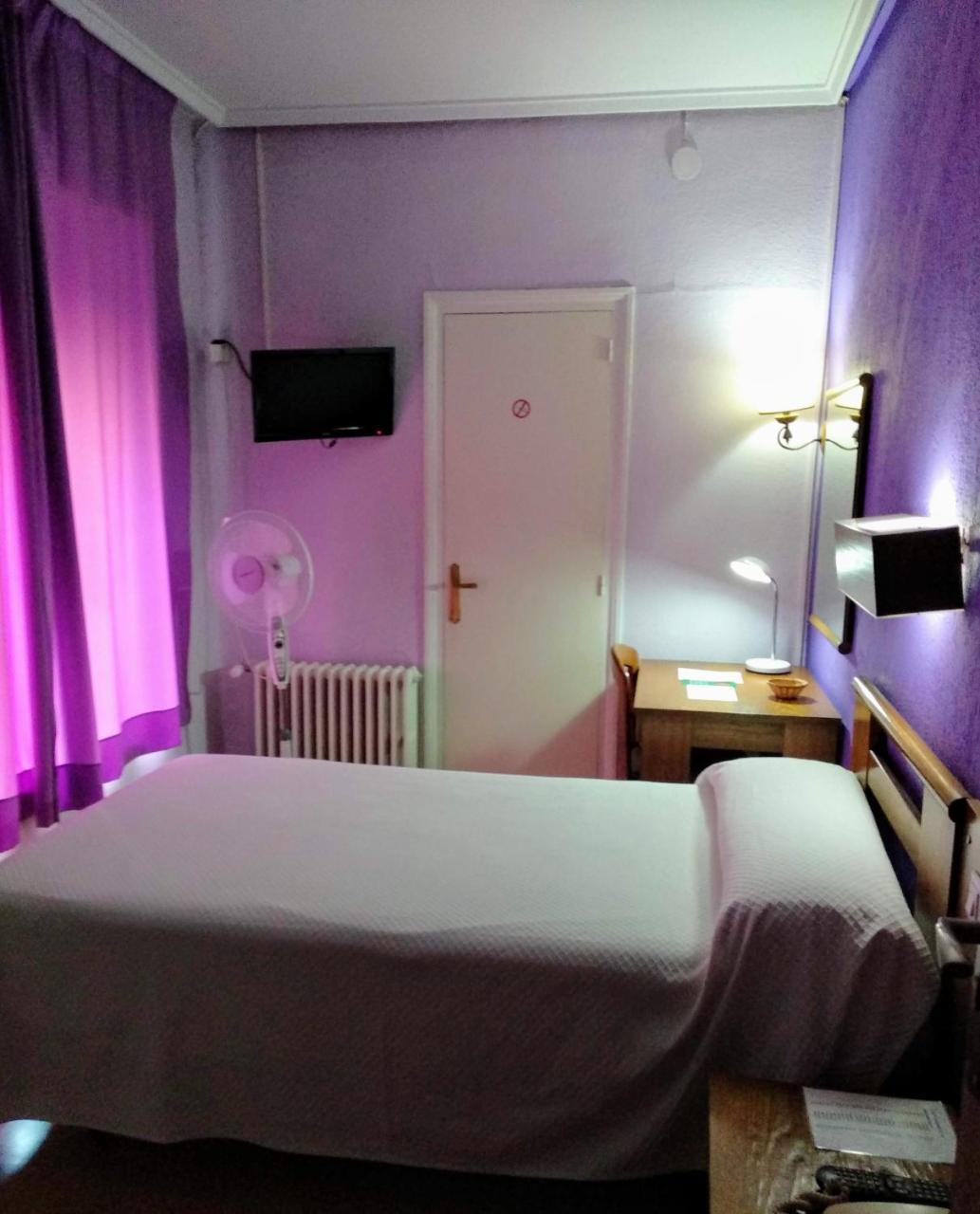Hotel Pedro Torres Cuenca  Extérieur photo