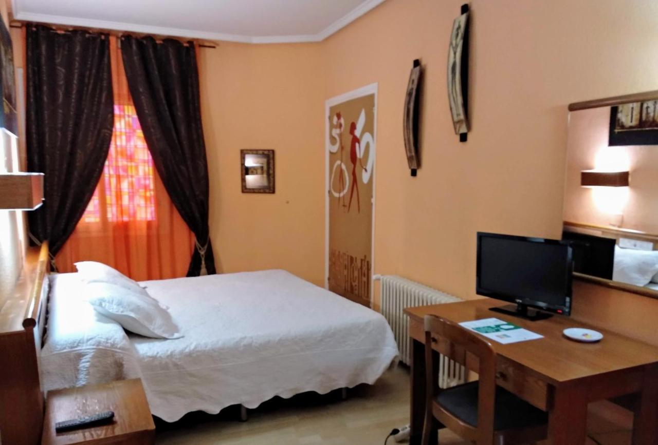 Hotel Pedro Torres Cuenca  Extérieur photo